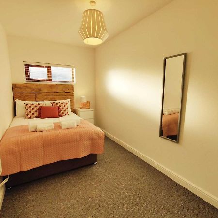 2 Ensuites, Garden, Smart Tv'S In All Rooms! Swansea Dış mekan fotoğraf