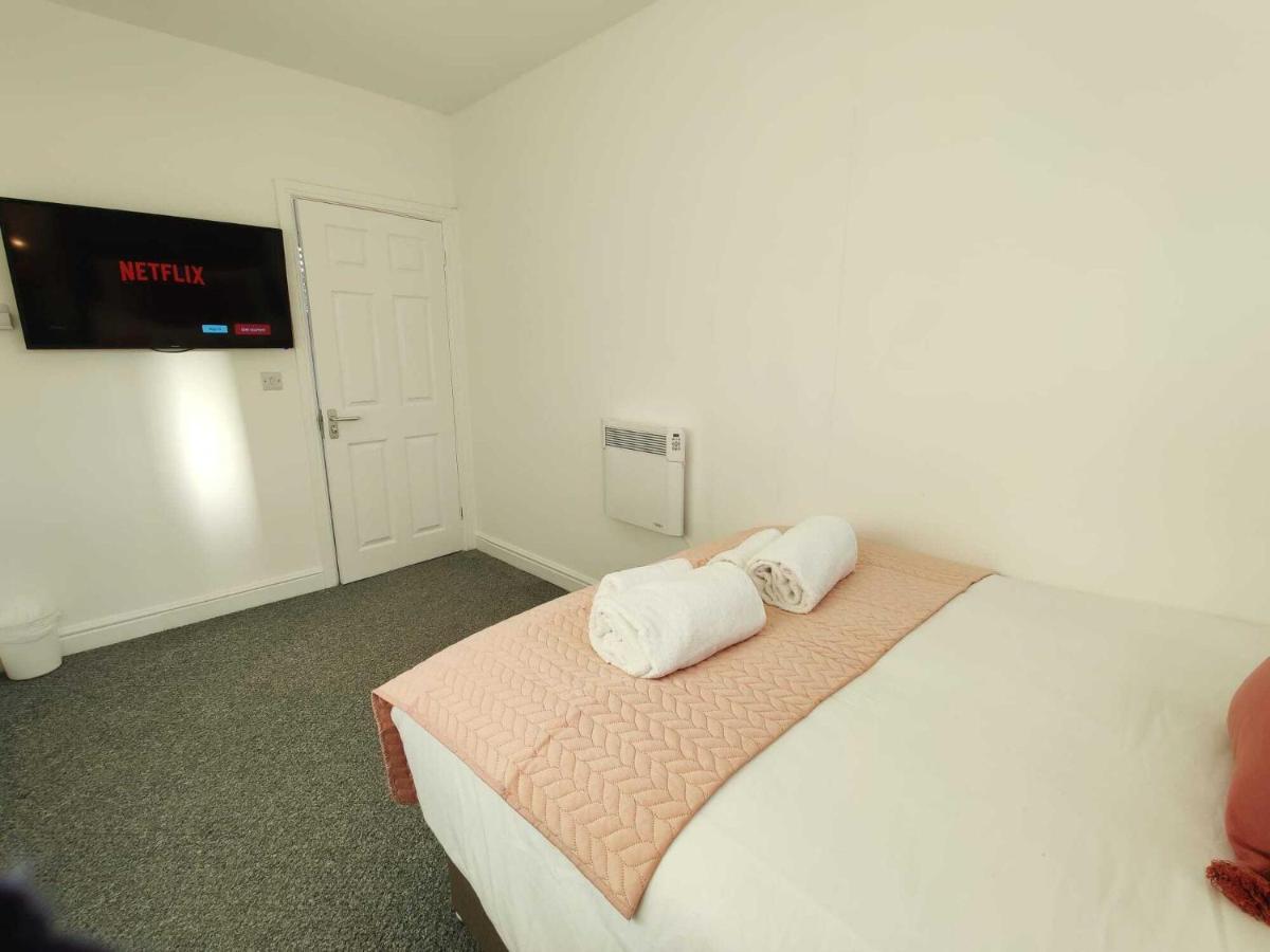 2 Ensuites, Garden, Smart Tv'S In All Rooms! Swansea Dış mekan fotoğraf