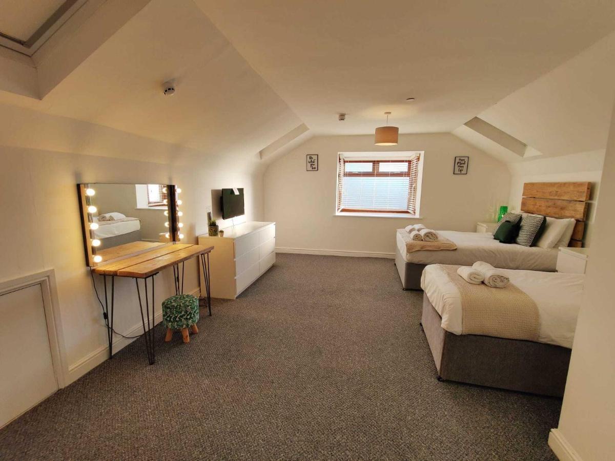 2 Ensuites, Garden, Smart Tv'S In All Rooms! Swansea Dış mekan fotoğraf